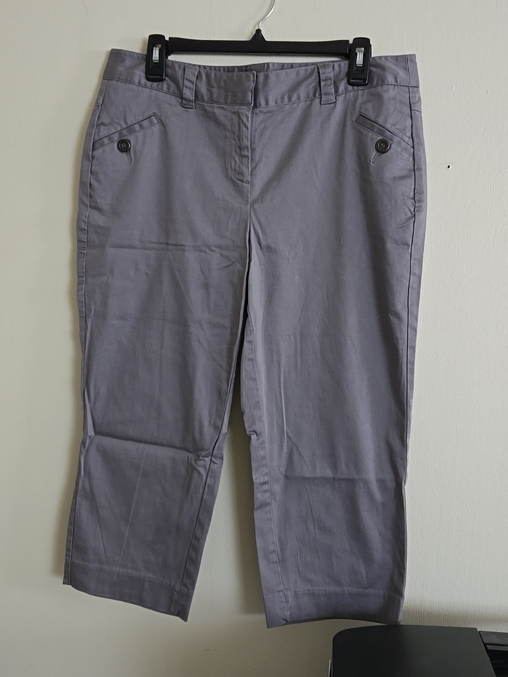Style&Co Classic Gray Stretch Capri